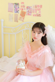 YSL蜜桃色NEO